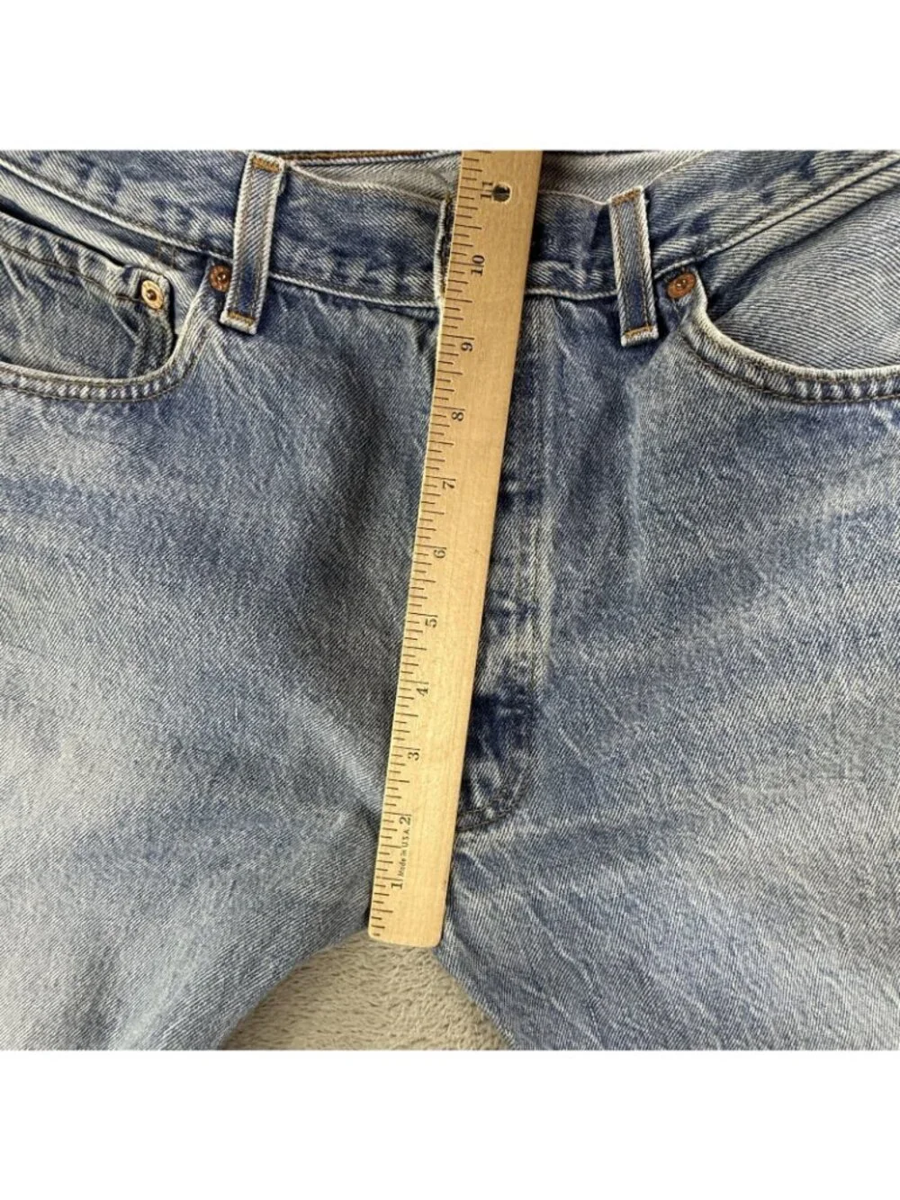 Vintage Levis 501 Jeans Mens 34x34 Blue Light Wash Straight Leg Denim USA 90s